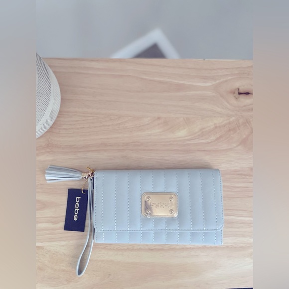 Bebe - Wristlet Wallet - Picture 4 of 5